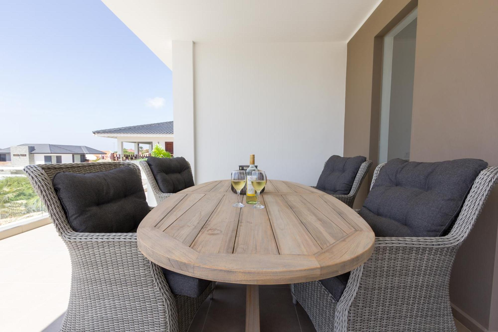 Goudhaen Luxury Private Apartments Jan Thiel Beach Exterior photo