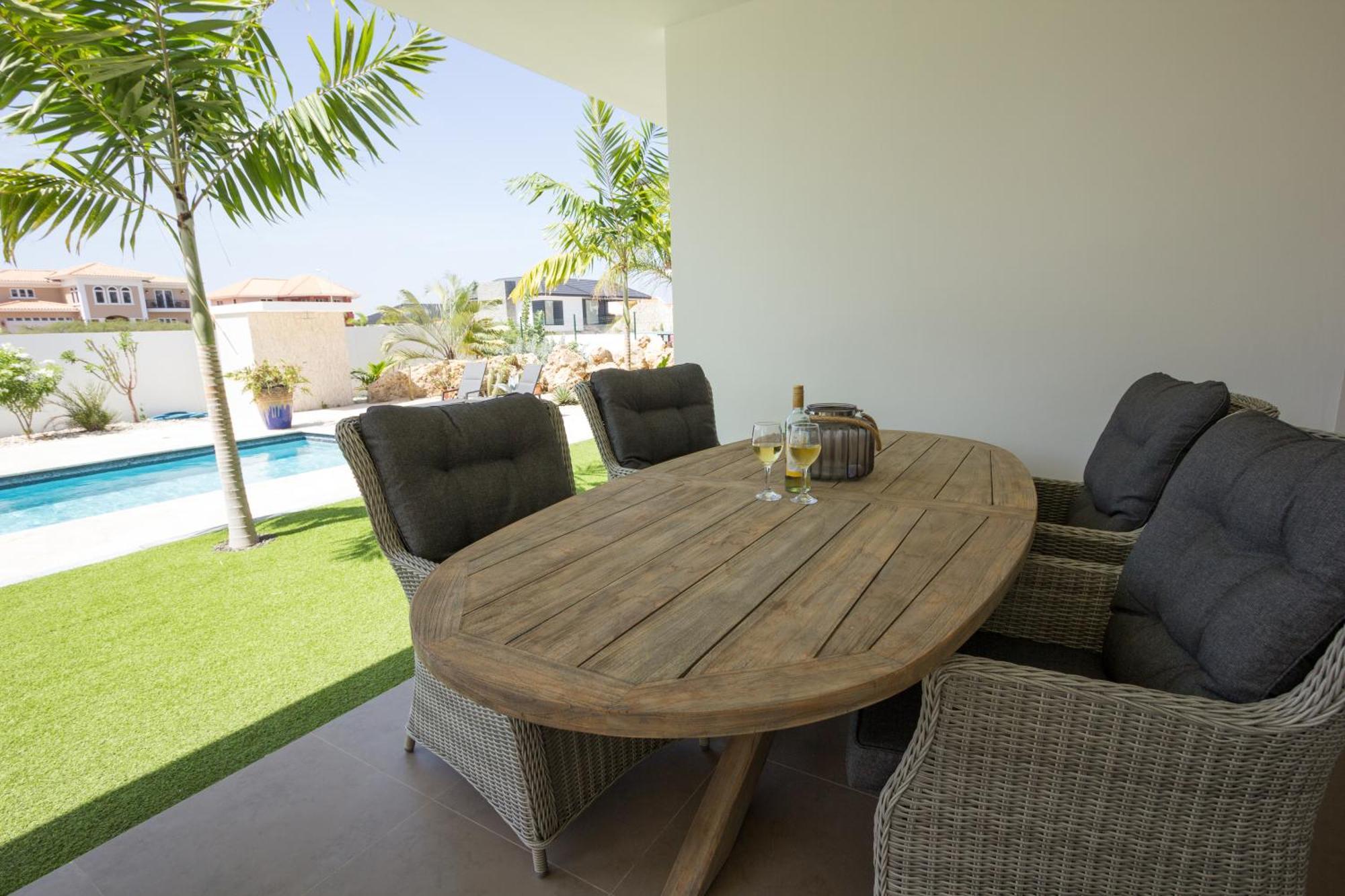 Goudhaen Luxury Private Apartments Jan Thiel Beach Exterior photo