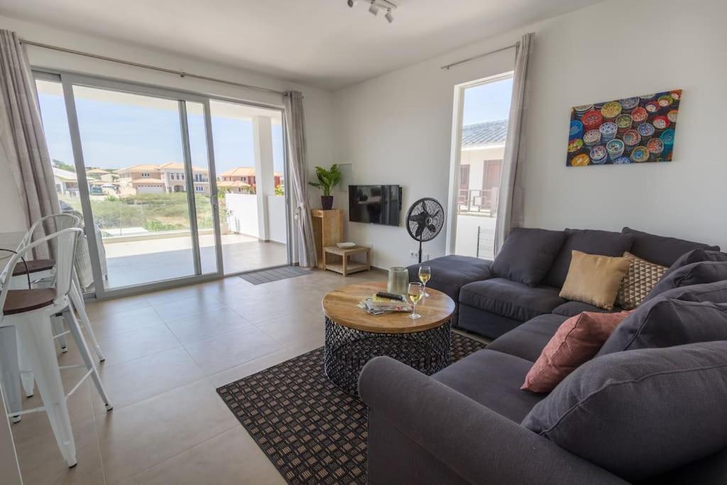 Goudhaen Luxury Private Apartments Jan Thiel Beach Exterior photo